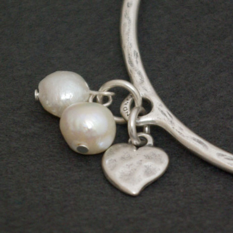 Danon Silver Heart & Pearls Bangle *