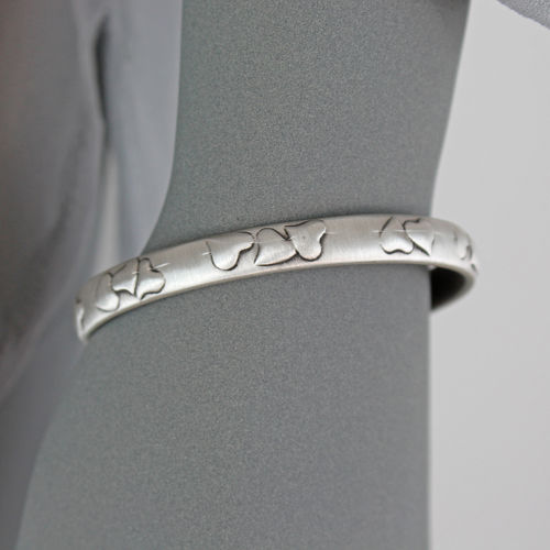 Danon Jewellery Silver Bangle with Heart Pattern