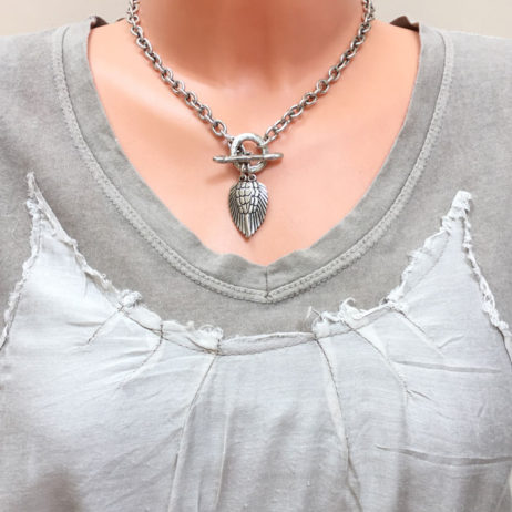 Danon Chunky Silver Necklace with Two Silver Angel Wings