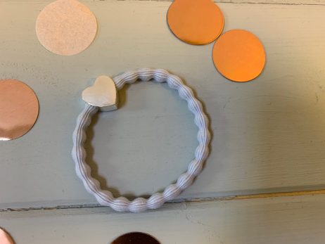 Lupe Heart Charm Hair Tie Bracelet - Light Grey Silver